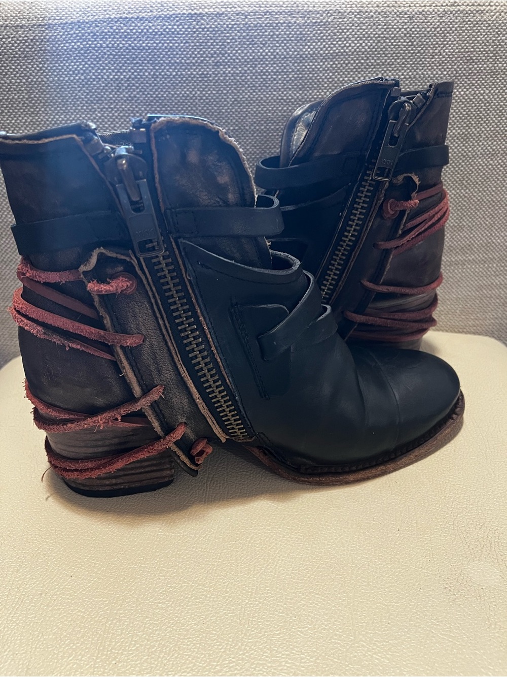 Freebird By Steven Crue Black Leather Distressed Buckle Ankle Boots Size 9 - Picture 4 of 10